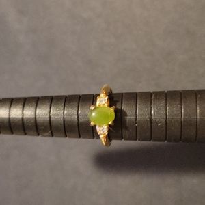 Vintage Avon ring goldtone  green and white  stones